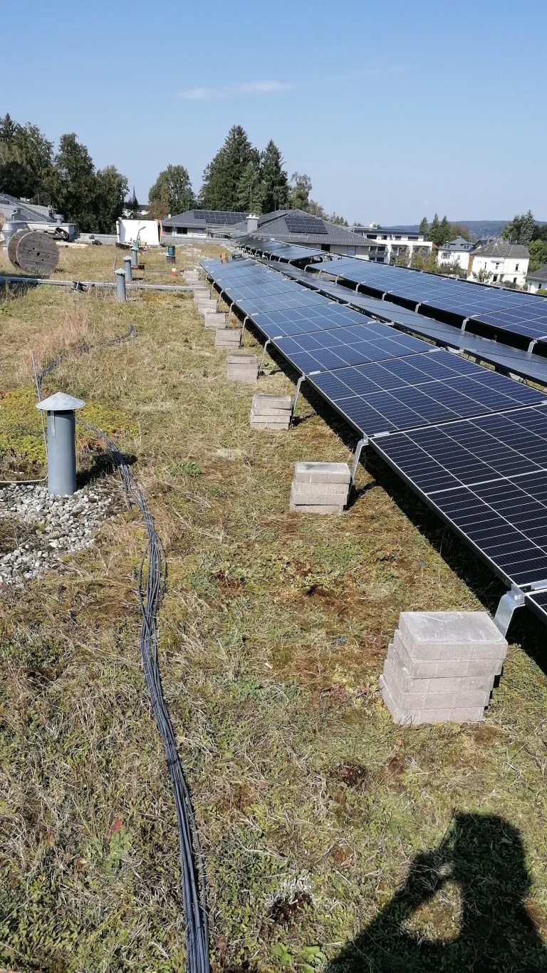 Projekt Bernascheckschule Mattighofen – Photovoltaik und Elektrotechnik