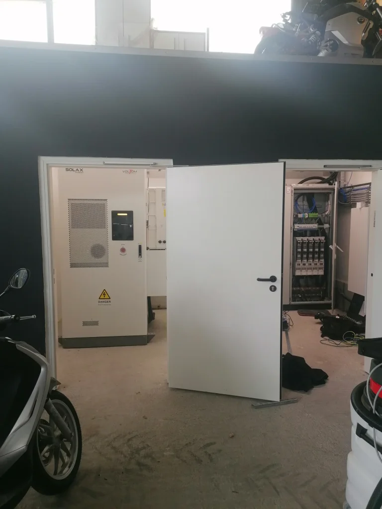 Projekt Fahrschule Mayr – Photovoltaik und Elektrotechnik