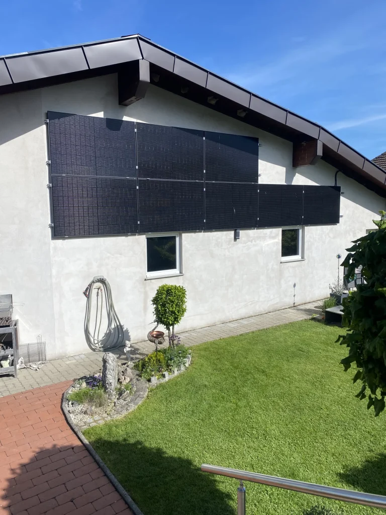 Projekt Fassaden-PV Greimpersdorf – Photovoltaik und Elektrotechnik