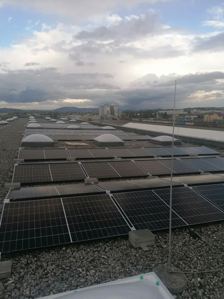 Projekt Oberngruber Logistics – Photovoltaik und Elektrotechnik